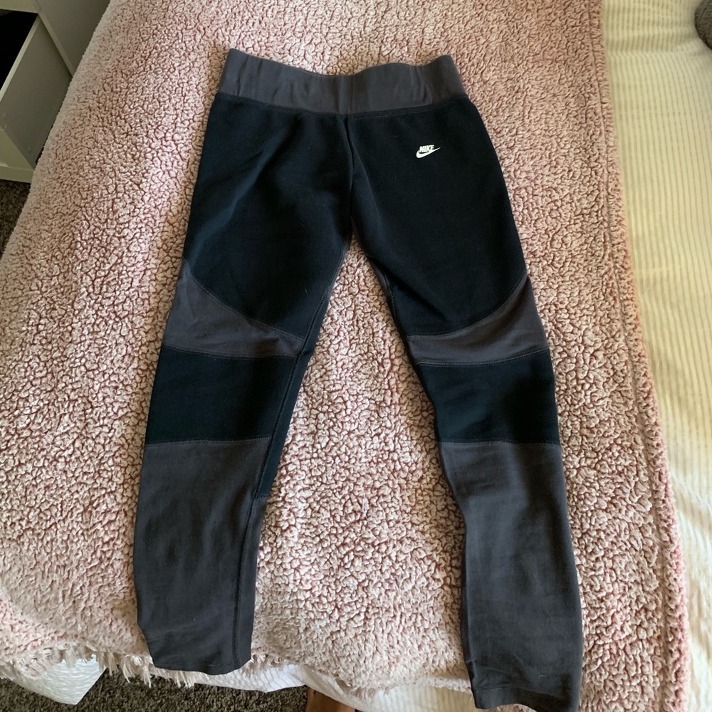Nike color block leggings